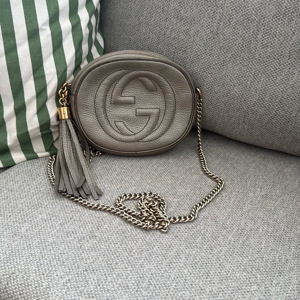 Gucci Gray Soho Disco Crossbody Bag with Tassel
